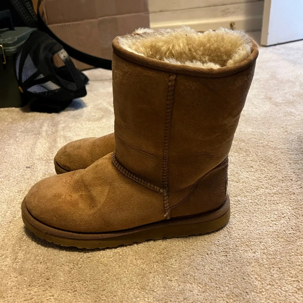 uggs - Picture 3 of 6